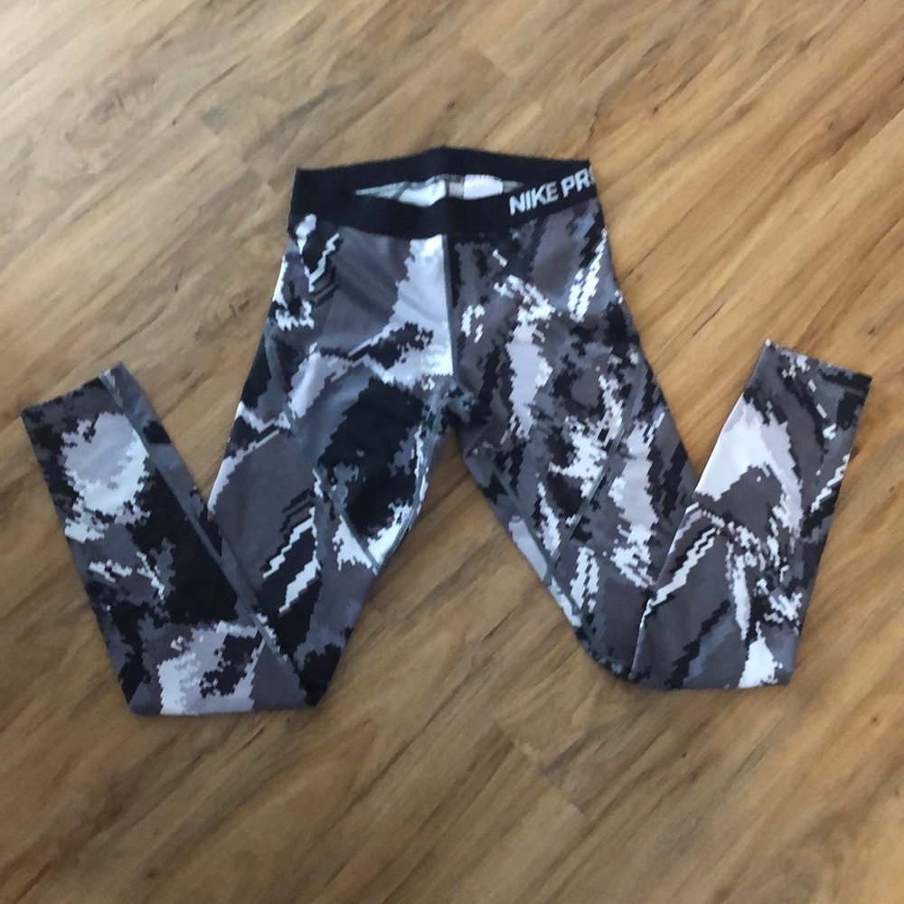 Nike Pro Hyperwarm Leggings